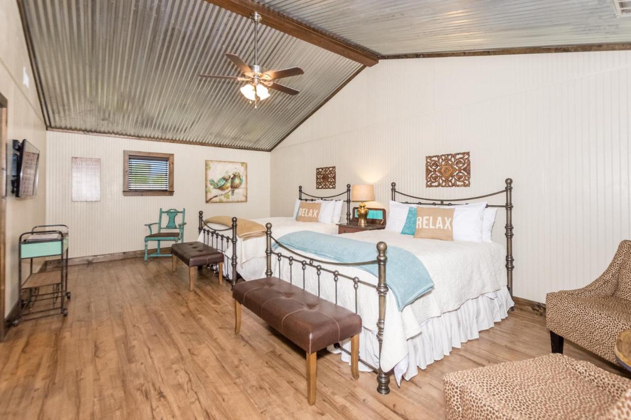 | Vineyard Trail Cottages- Adults Only