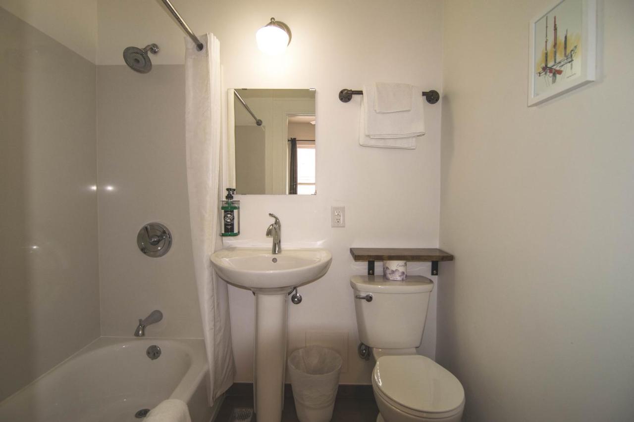 The Bartlett Hotel and Guesthouse