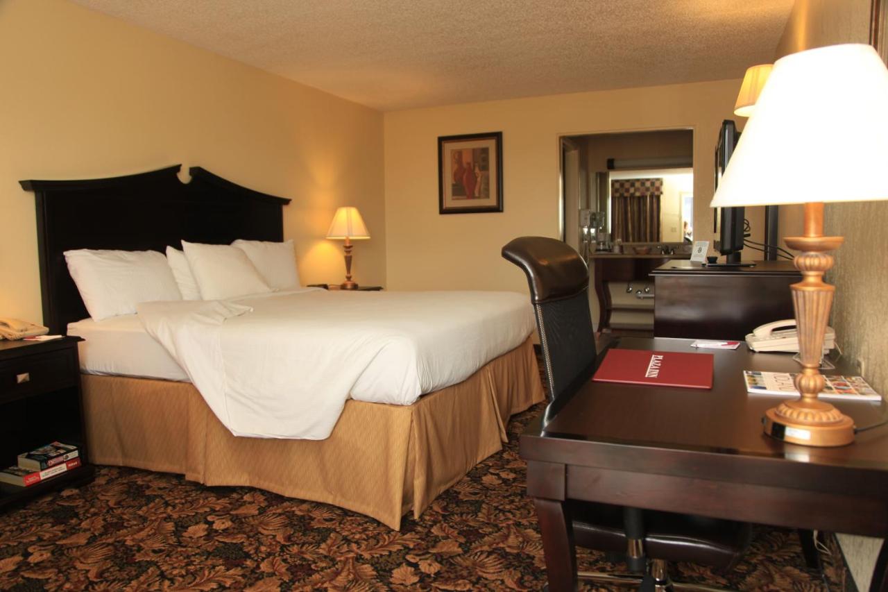 | Plaza Inn Midland