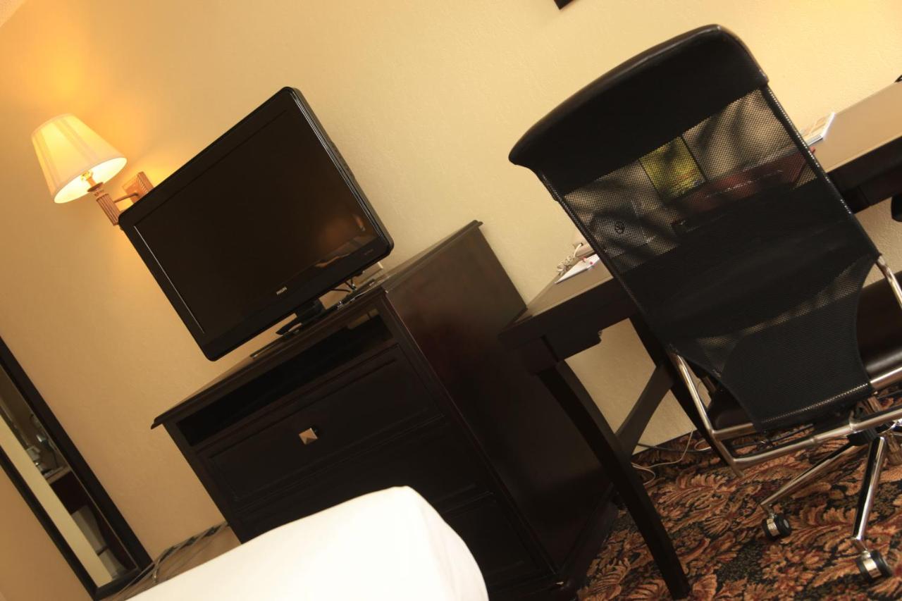 | Plaza Inn Midland