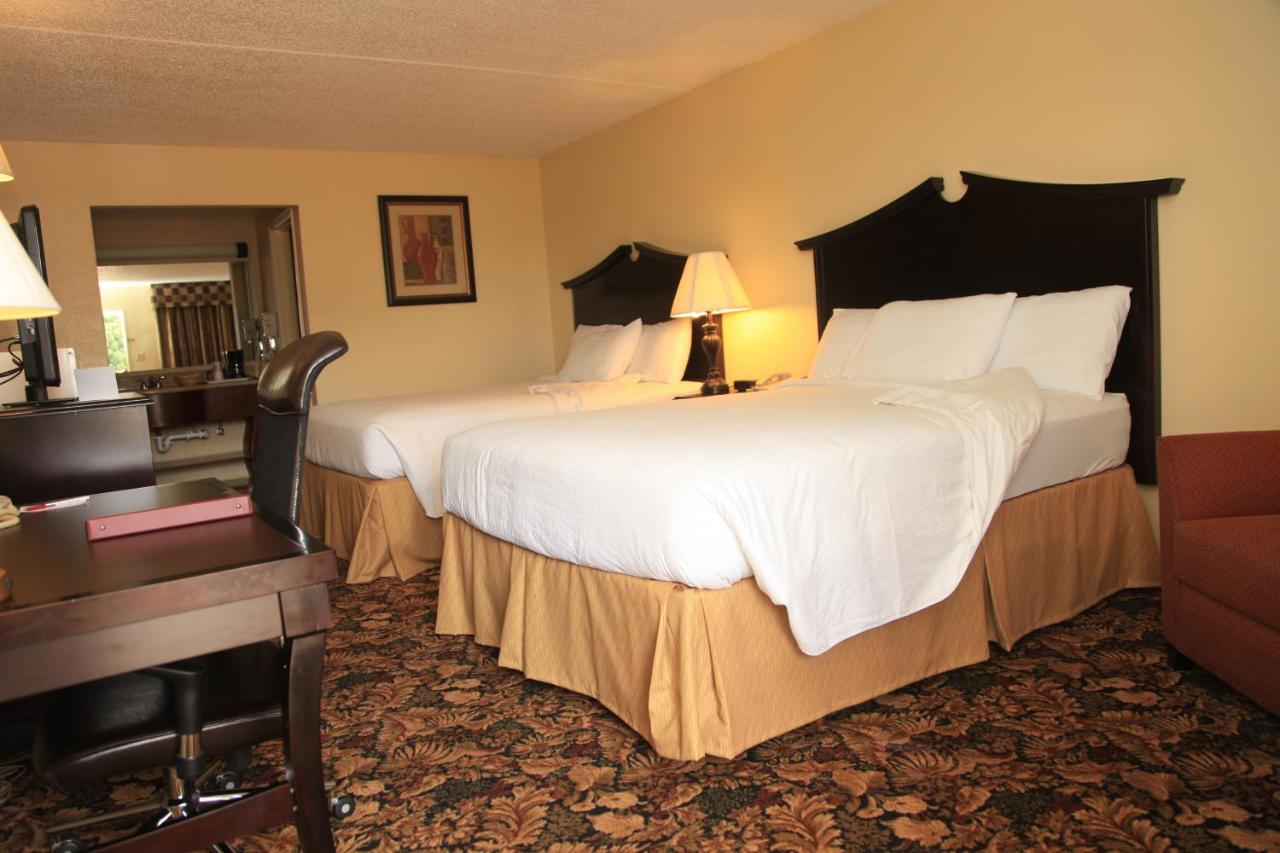 | Plaza Inn Midland