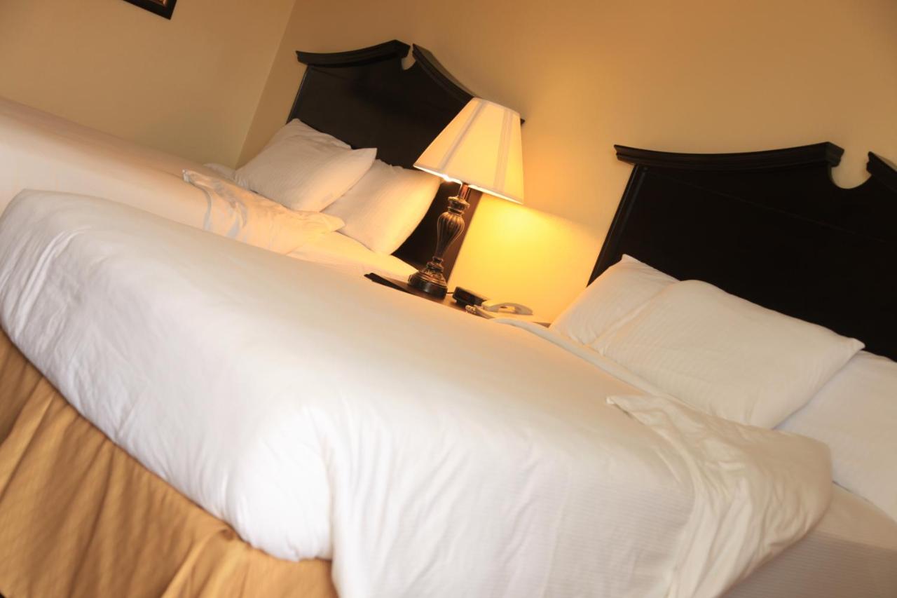 | Plaza Inn Midland