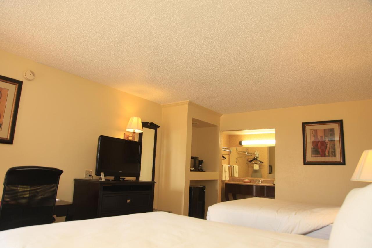 | Plaza Inn Midland