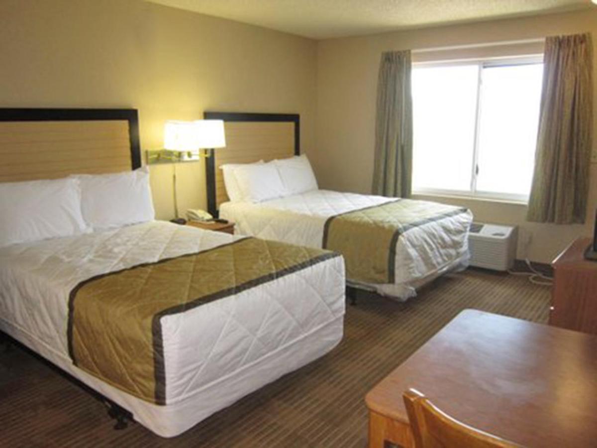 Studio with Two Double Beds - Non-Smoking at Extended Stay America Select Suites - Austin - Round Rock - North