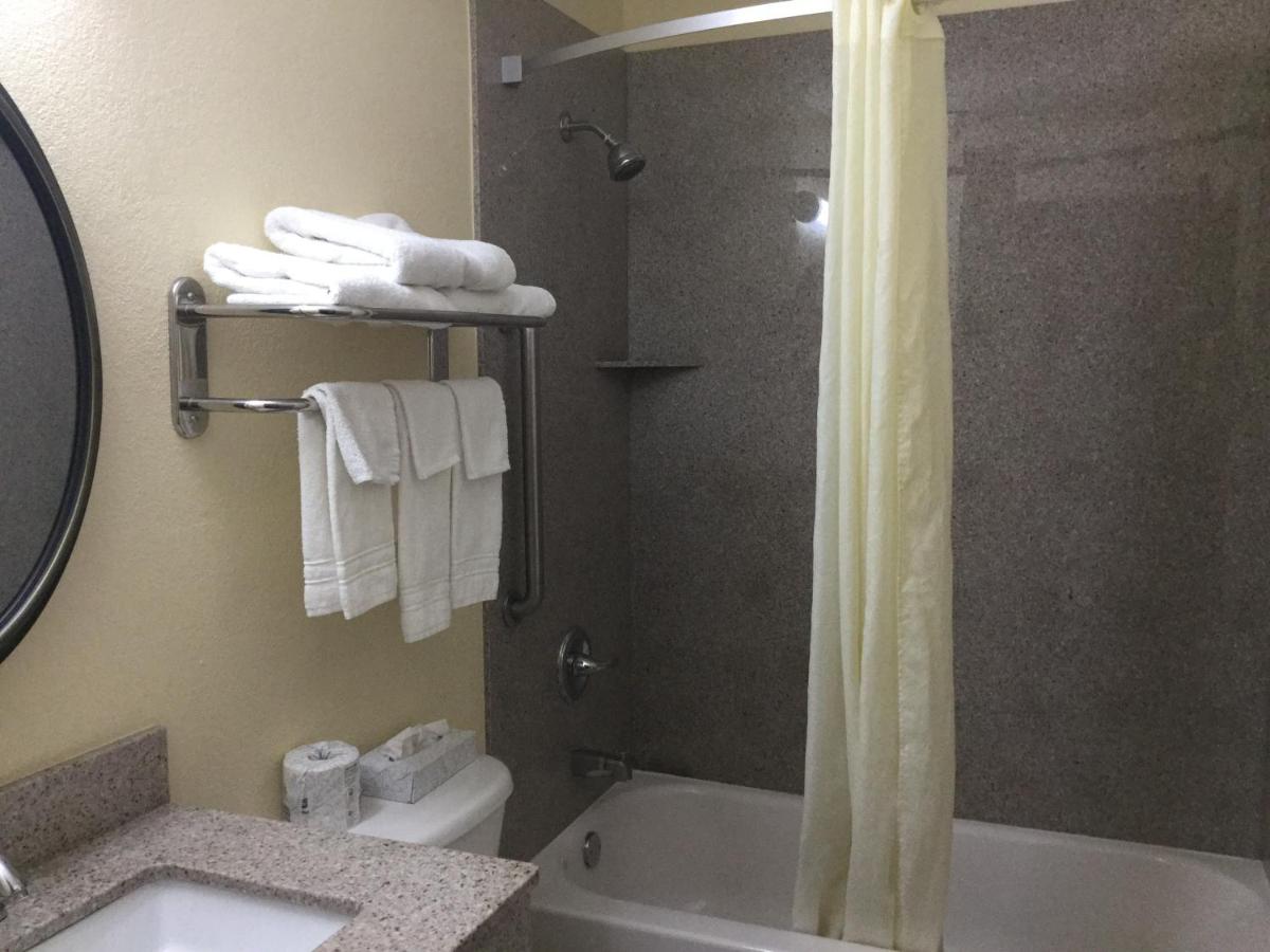 Queen Room with Two Queen Beds - Non-Smoking at Super 8 by Wyndham Clearwater/St. Petersburg Airport