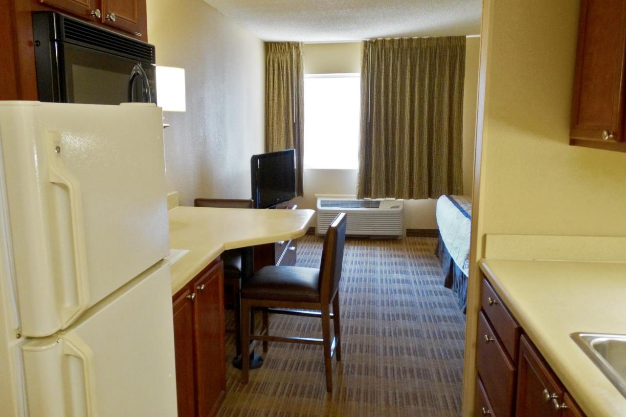 Studio with 1 King Bed - Non-Smoking at Extended Stay America Select Suites - Dallas - Richardson