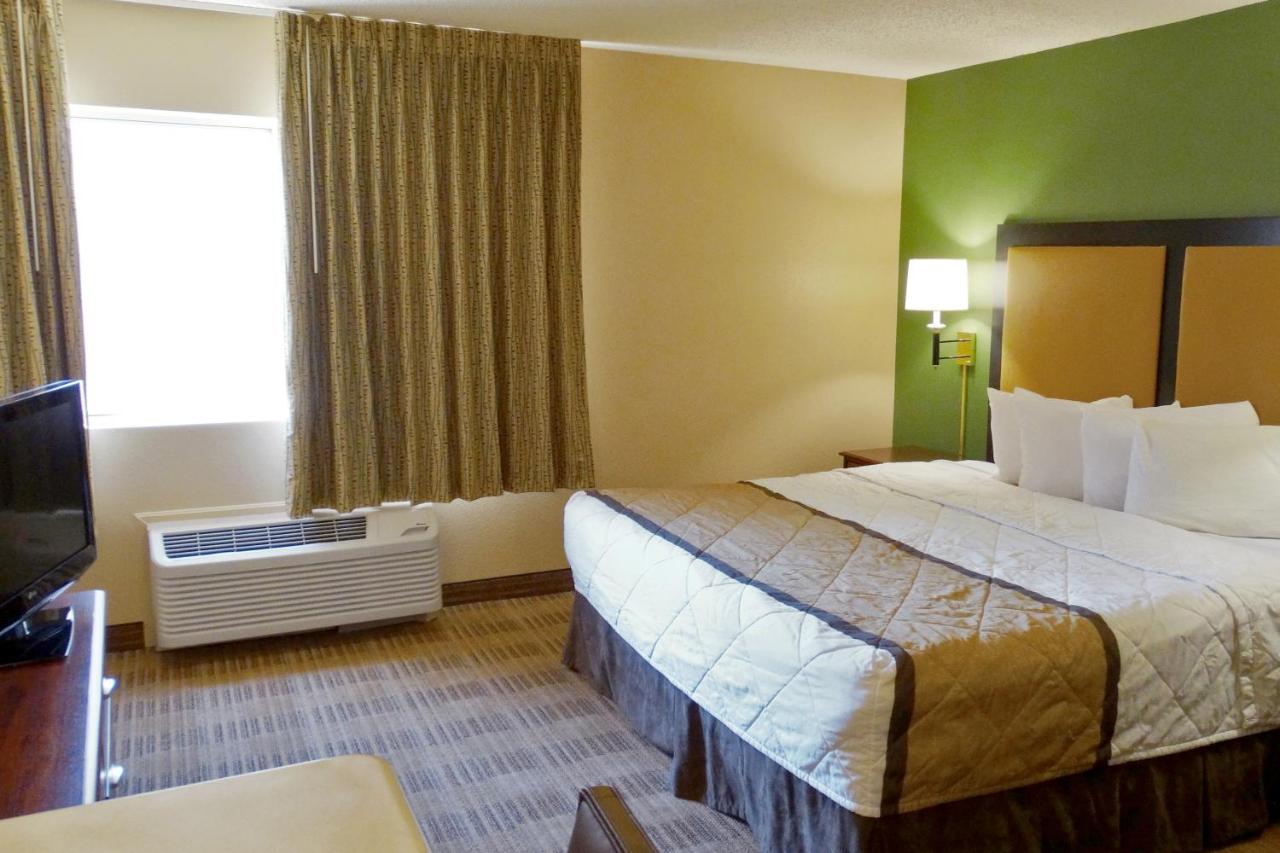 Studio with 1 King Bed - Non-Smoking at Extended Stay America Select Suites - Dallas - Richardson
