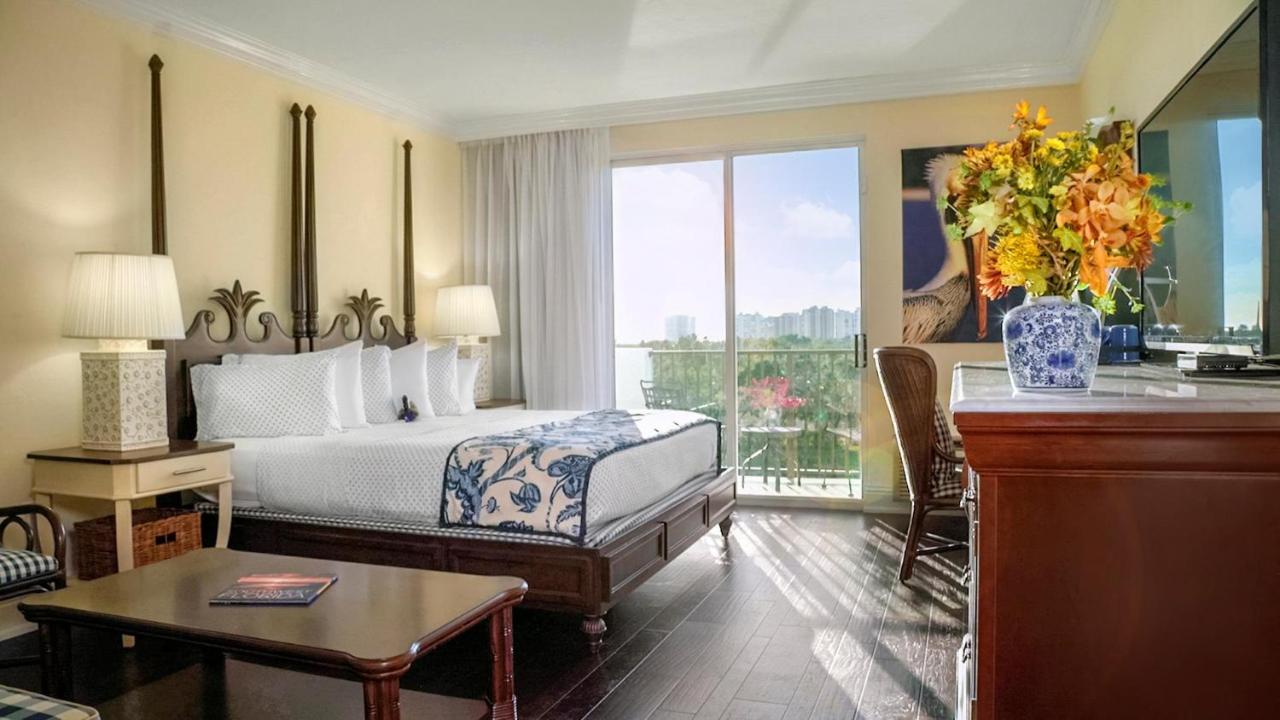 Deluxe King Room Lake View with Balcony at Inn at Pelican Bay