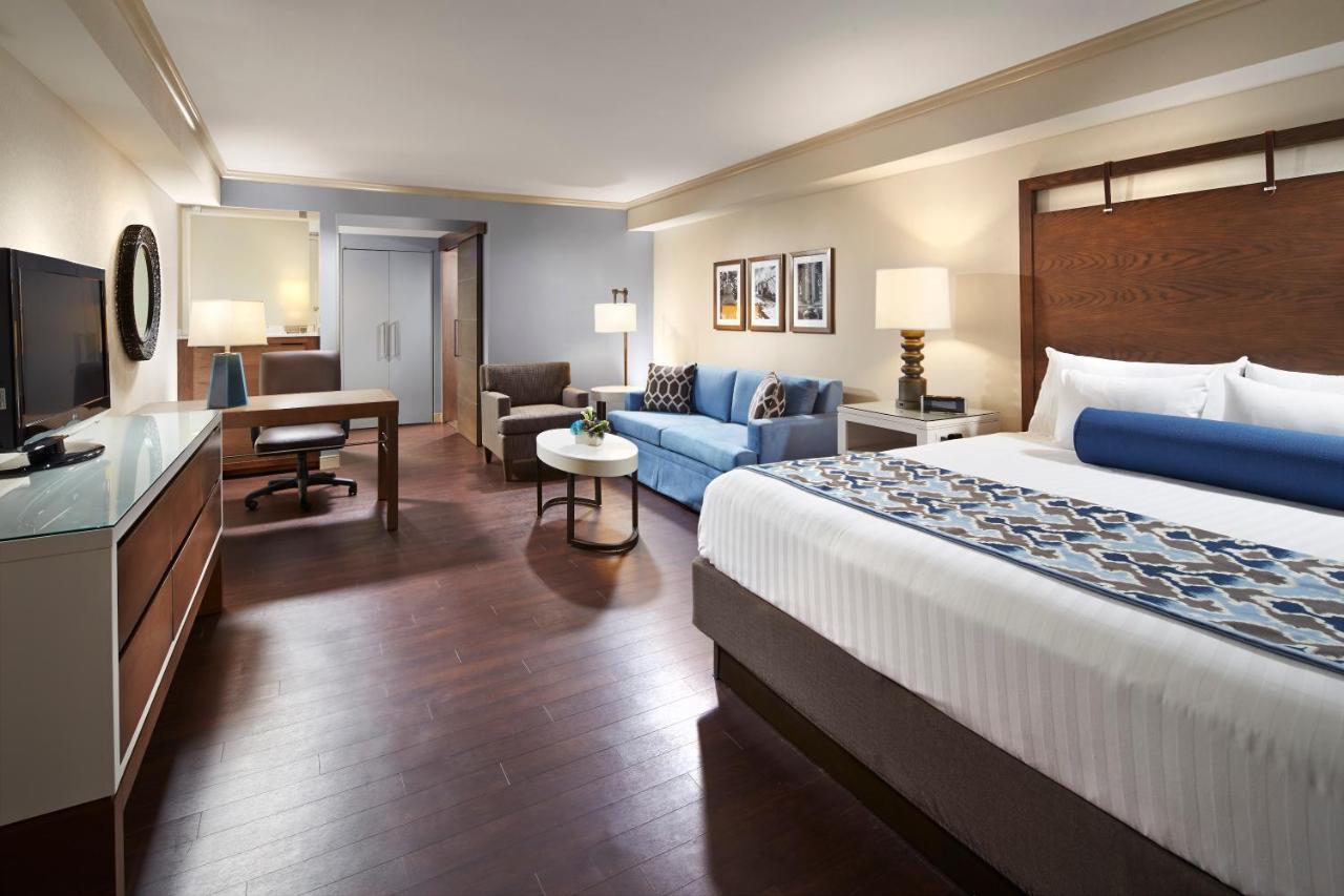 Premium Room with 1 King Bed at The Anza - A Calabasas Hotel