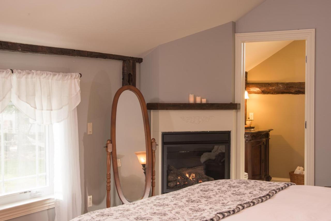 | Caldwell House Bed and Breakfast