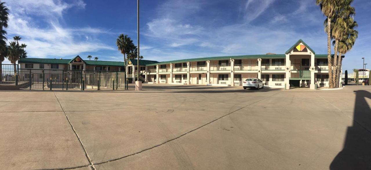  | Safford Inn & Suites