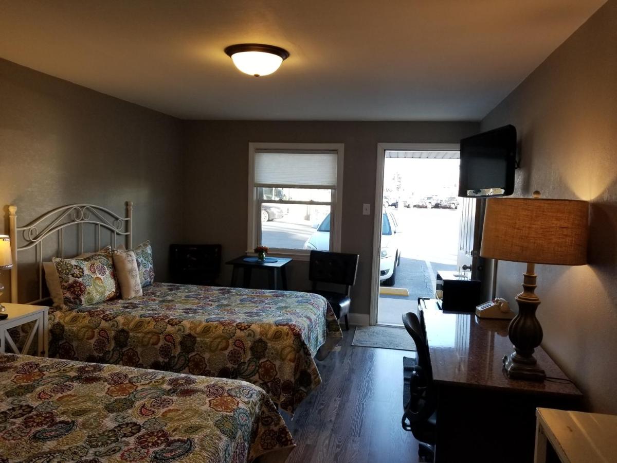 | Gateway Inn