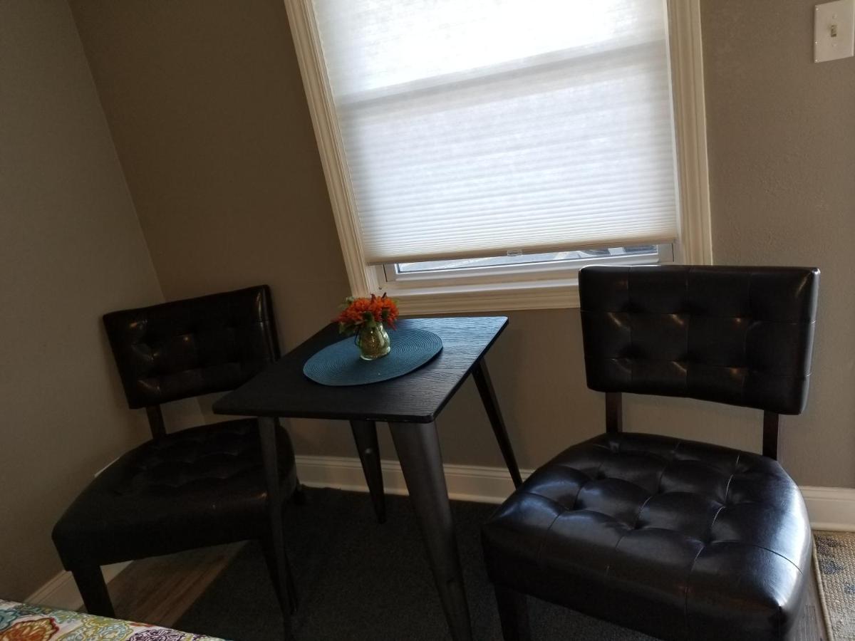  | Gateway Inn
