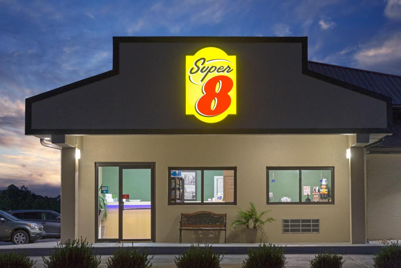| Super 8 by Wyndham Greencastle