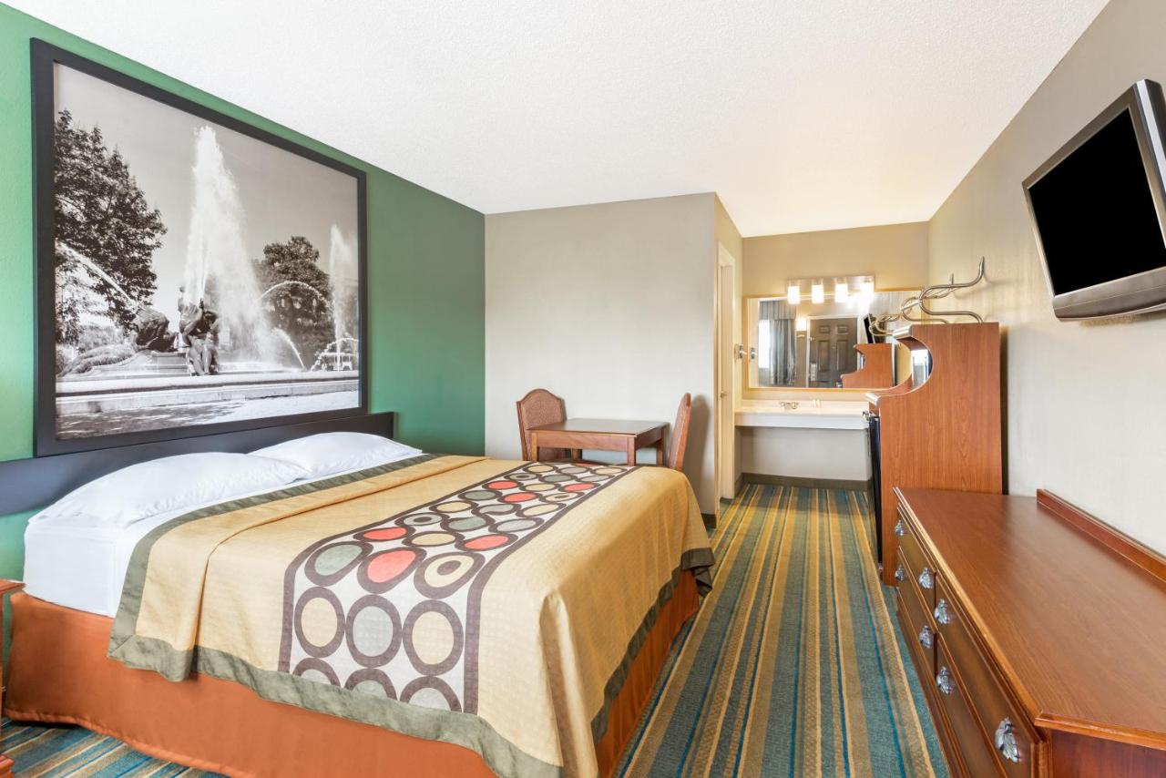 | Super 8 by Wyndham Greencastle
