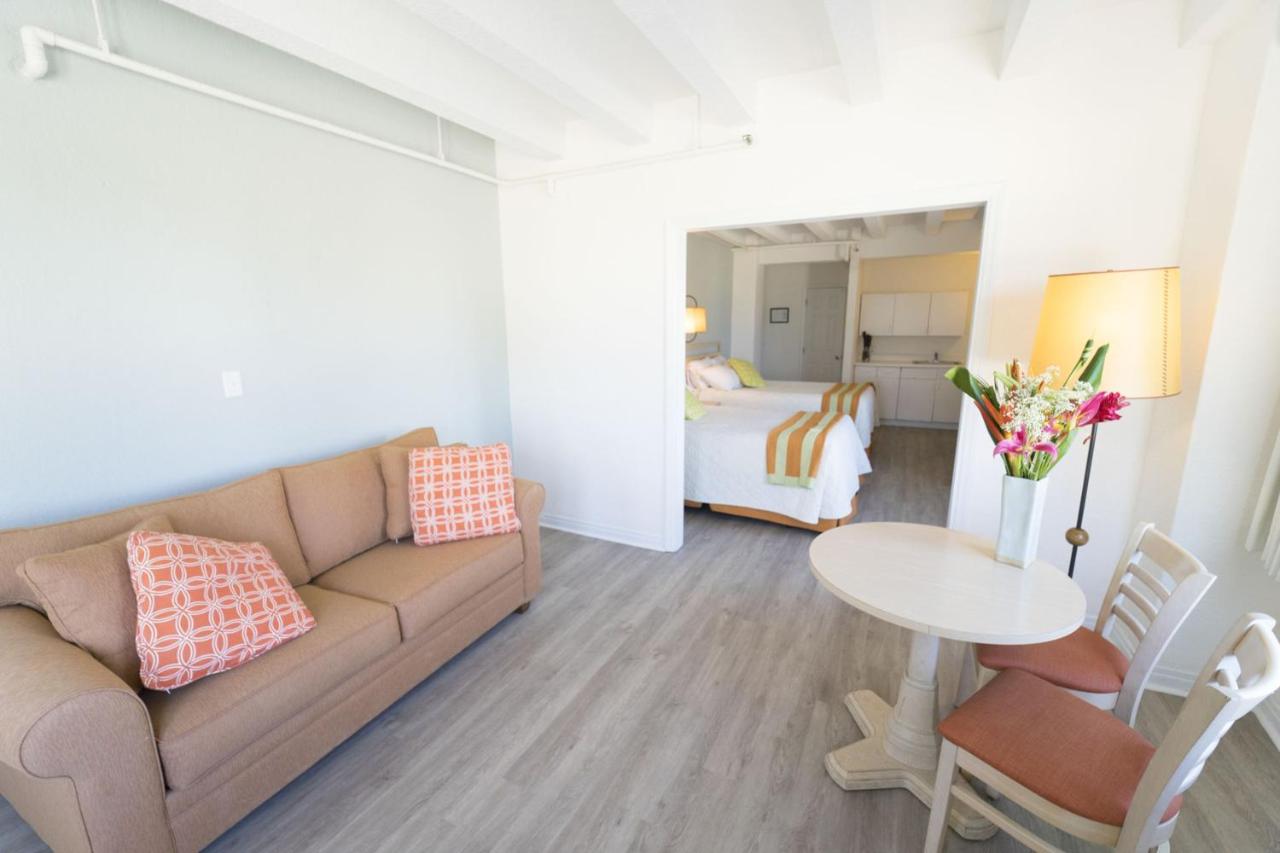| Broadmore Miami Beach