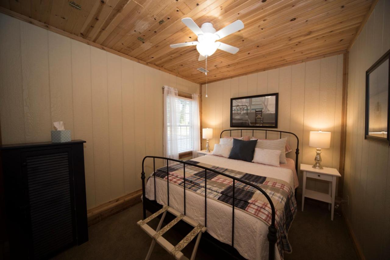 | Anchor Inn Boutique Hotel