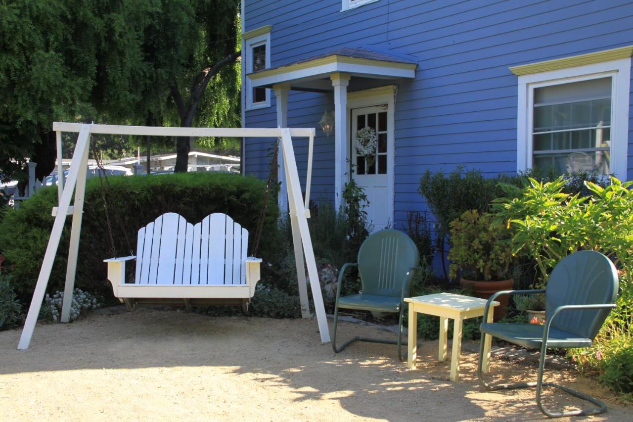 | Olallieberry Inn Bed and Breakfast