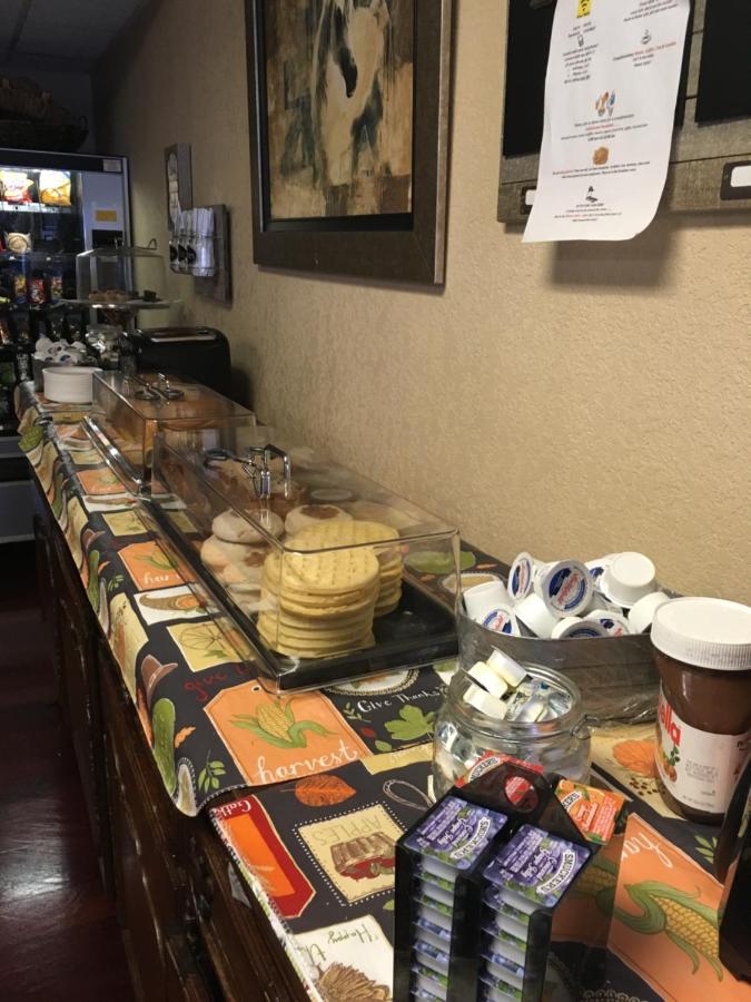 | Colts Neck Inn Hotel
