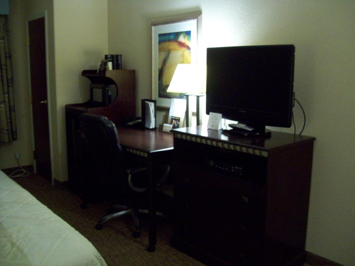 | Magnolia Inn and Suites Pooler