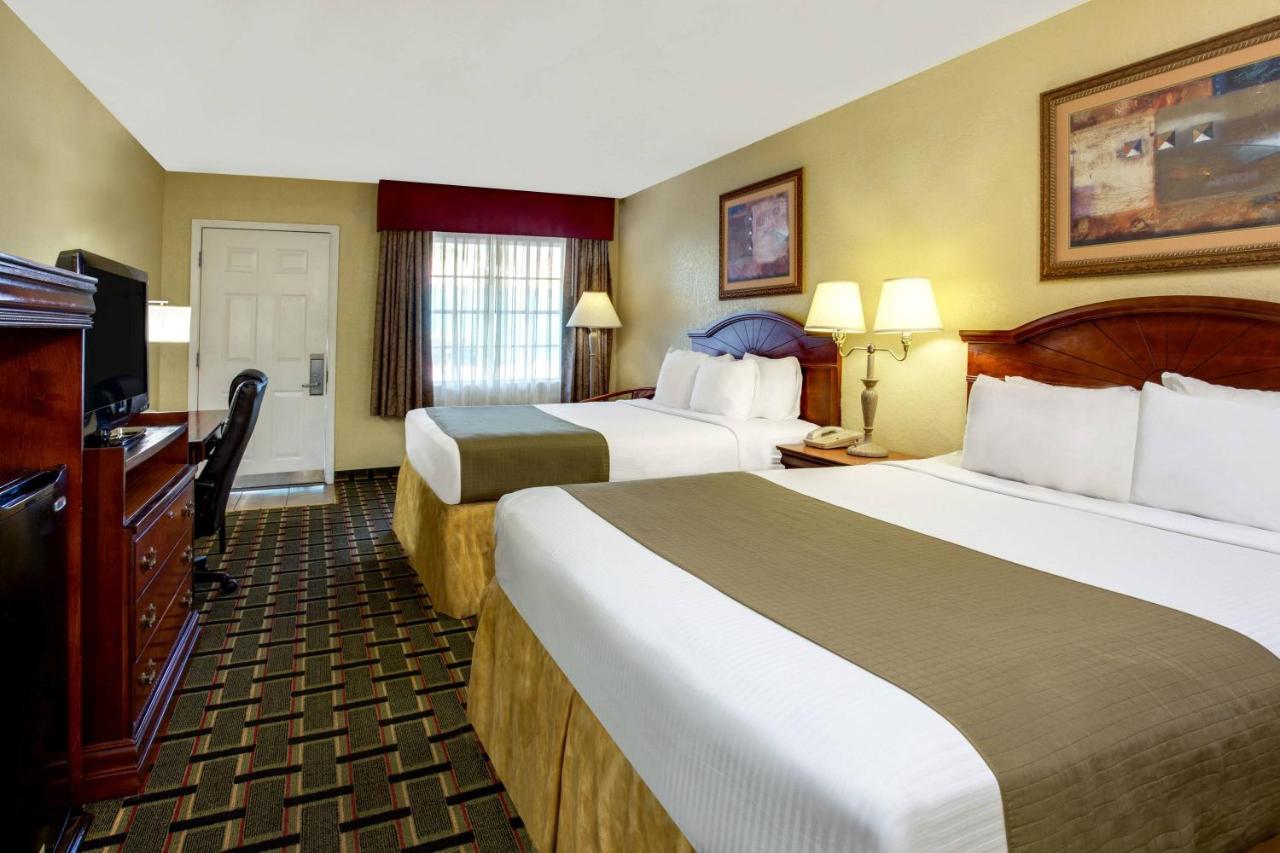 Queen Room with Two Queen Beds - Non-Smoking at Baymont by Wyndham Lake City I-75