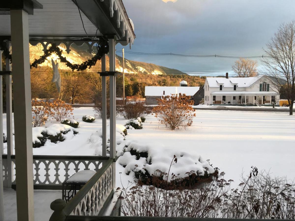  | DreamHouse Country Inn