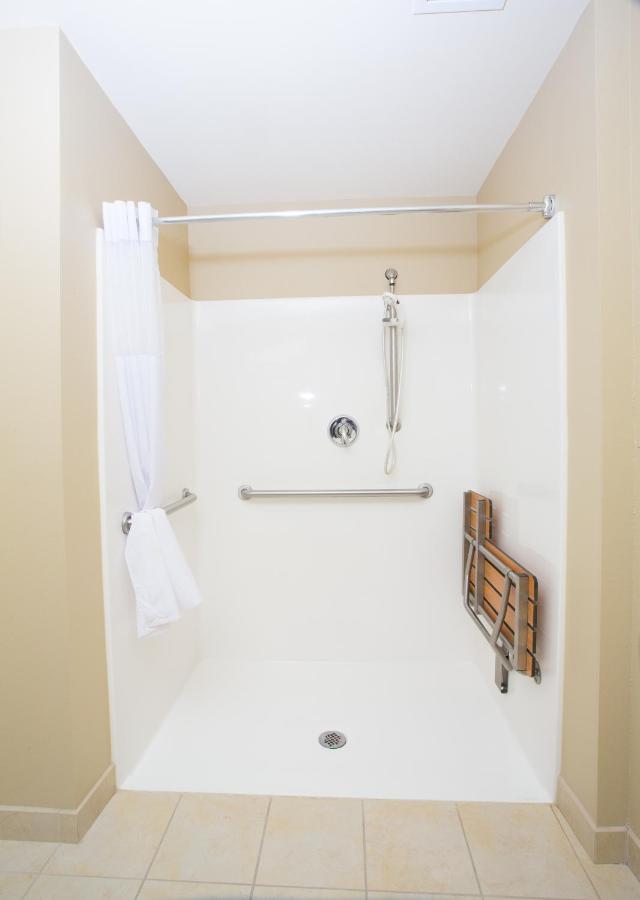 King Sunroom Suite - Disability Access at Country Inn & Suites by Radisson, Grand Forks, ND