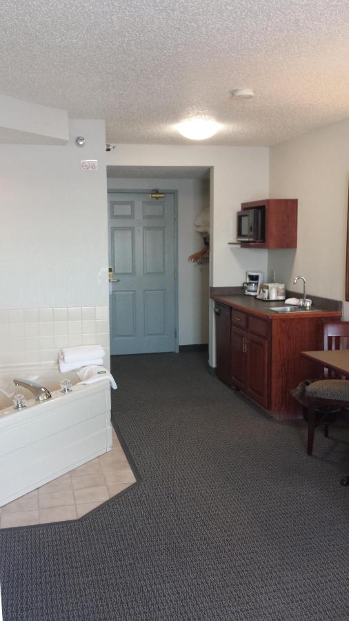 | Hastings Country Inn