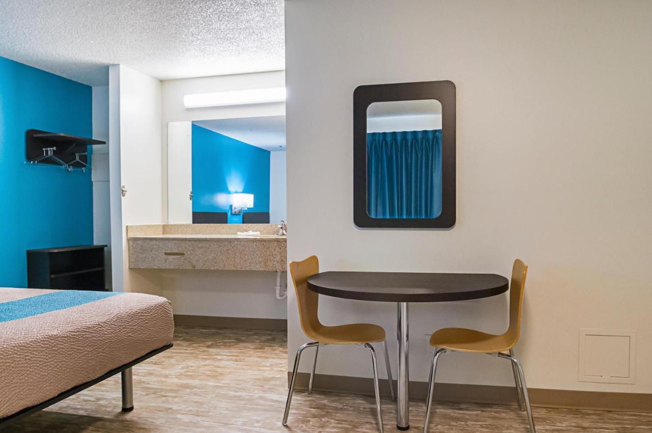 | Motel 6-Bay Saint Louis, MS