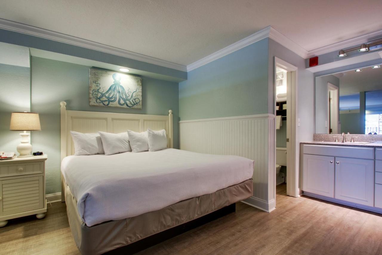 | Islander Hotel & Resort