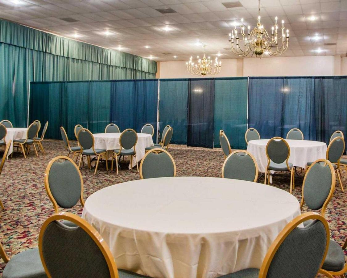 | Parkview Inn and Conference Center