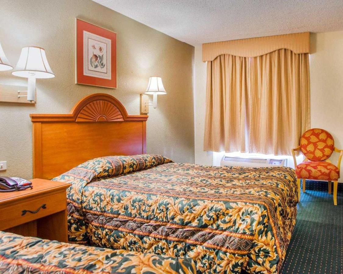 Double Room with Two Double Beds - Smoking at Rodeway Inn Mount Laurel Hwy 73