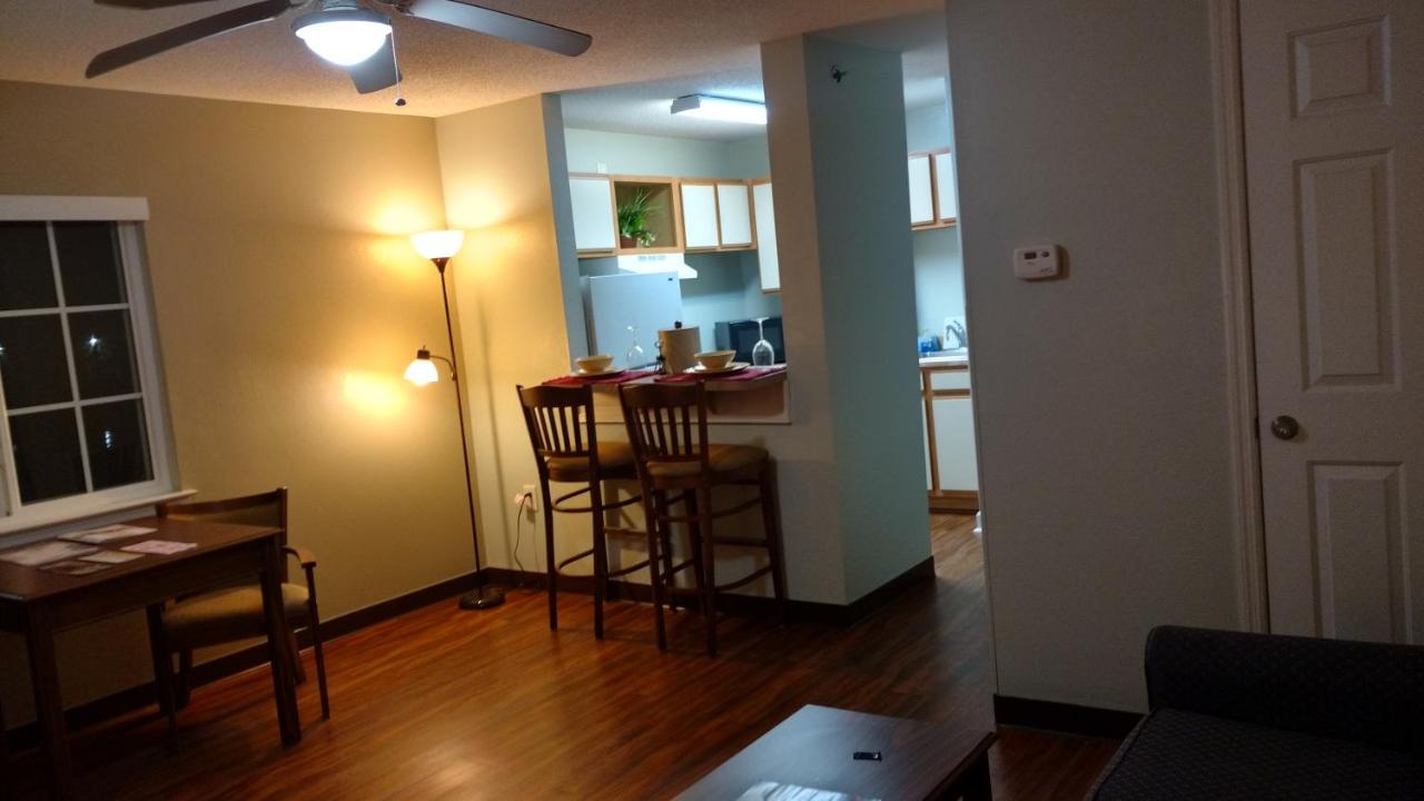 | Affordable Suites Jacksonville