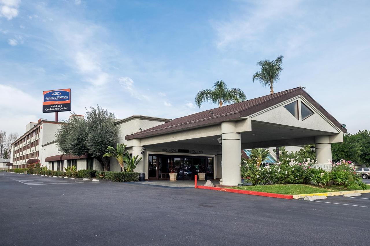 | Howard Johnson by Wyndham Fullerton/Anaheim Conference Cntr