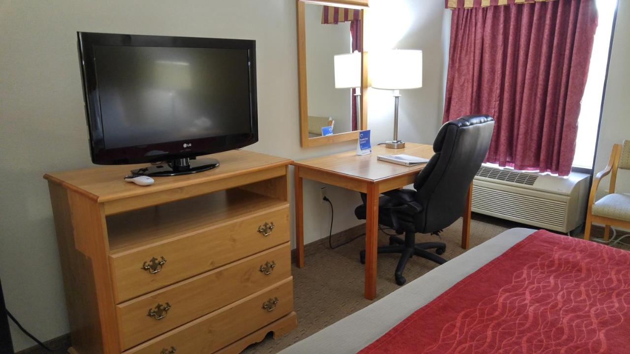 King Room - Non-Smoking at Econo Lodge Newport Smoky Mountains Gateway