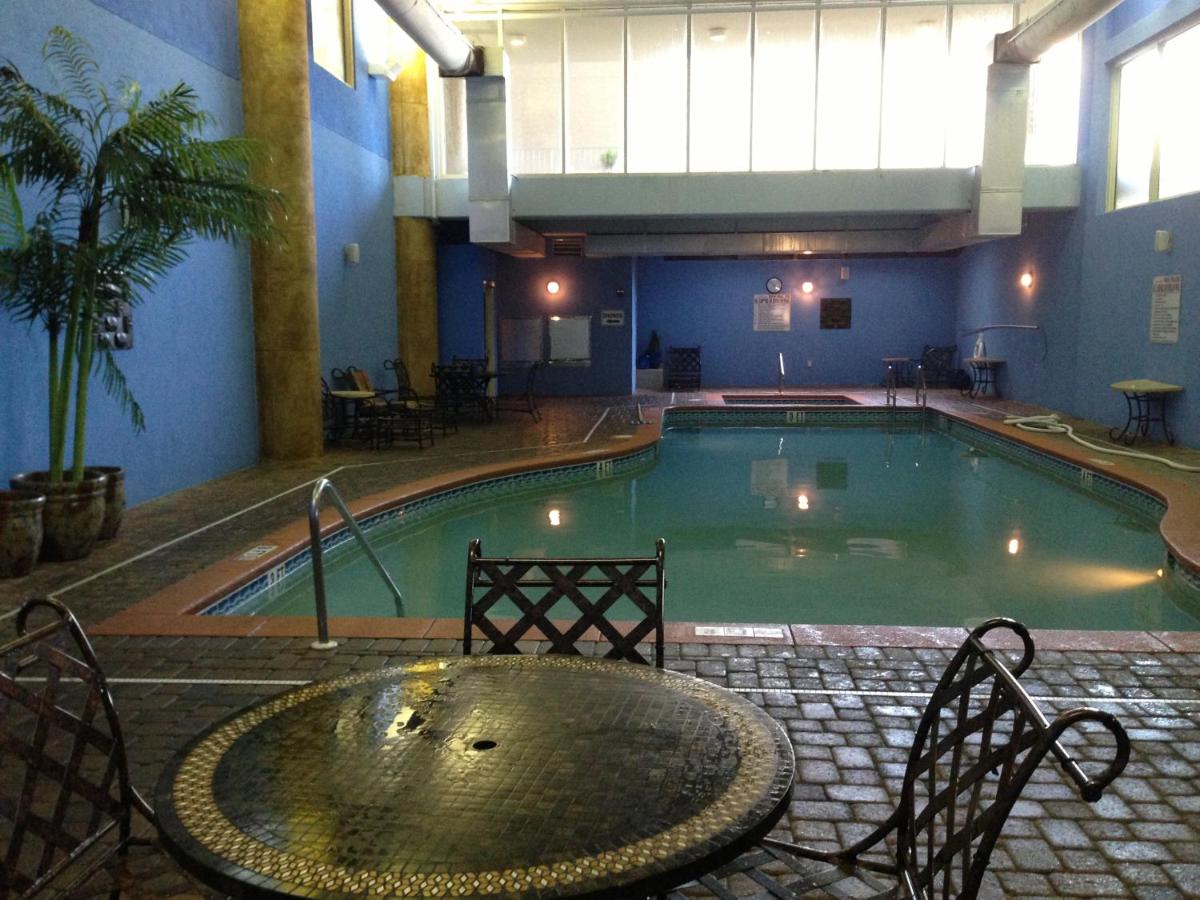 | Shores of Panama Penthouse Resort