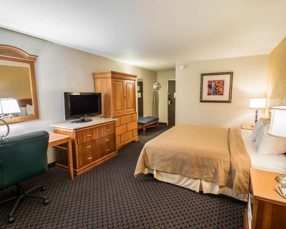 King Room - Accessible/Non-Smoking at Quality Inn Downtown Stuart