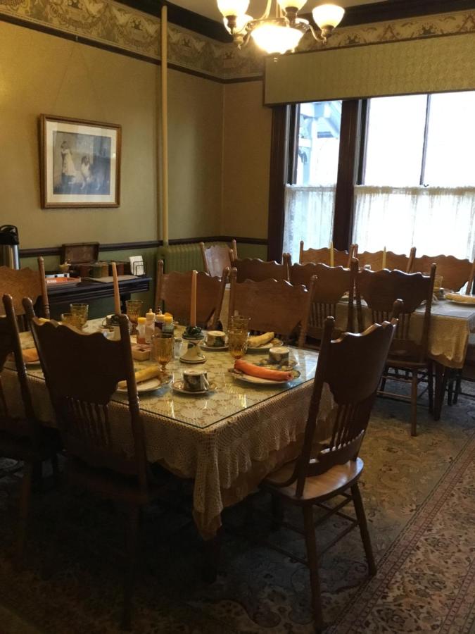 | Amherst Inn