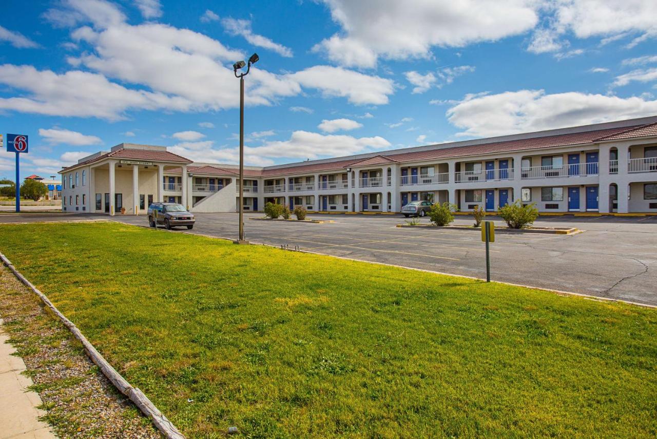  | Rodeway Inn