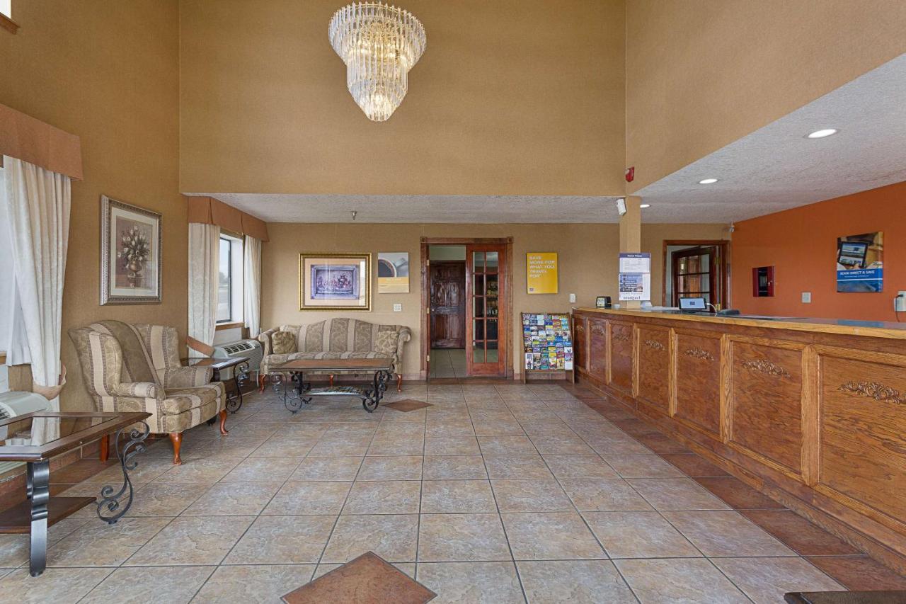  | Rodeway Inn