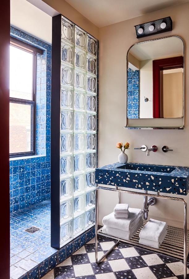 Queen Studio at The Siren Hotel, an Ash Hotel