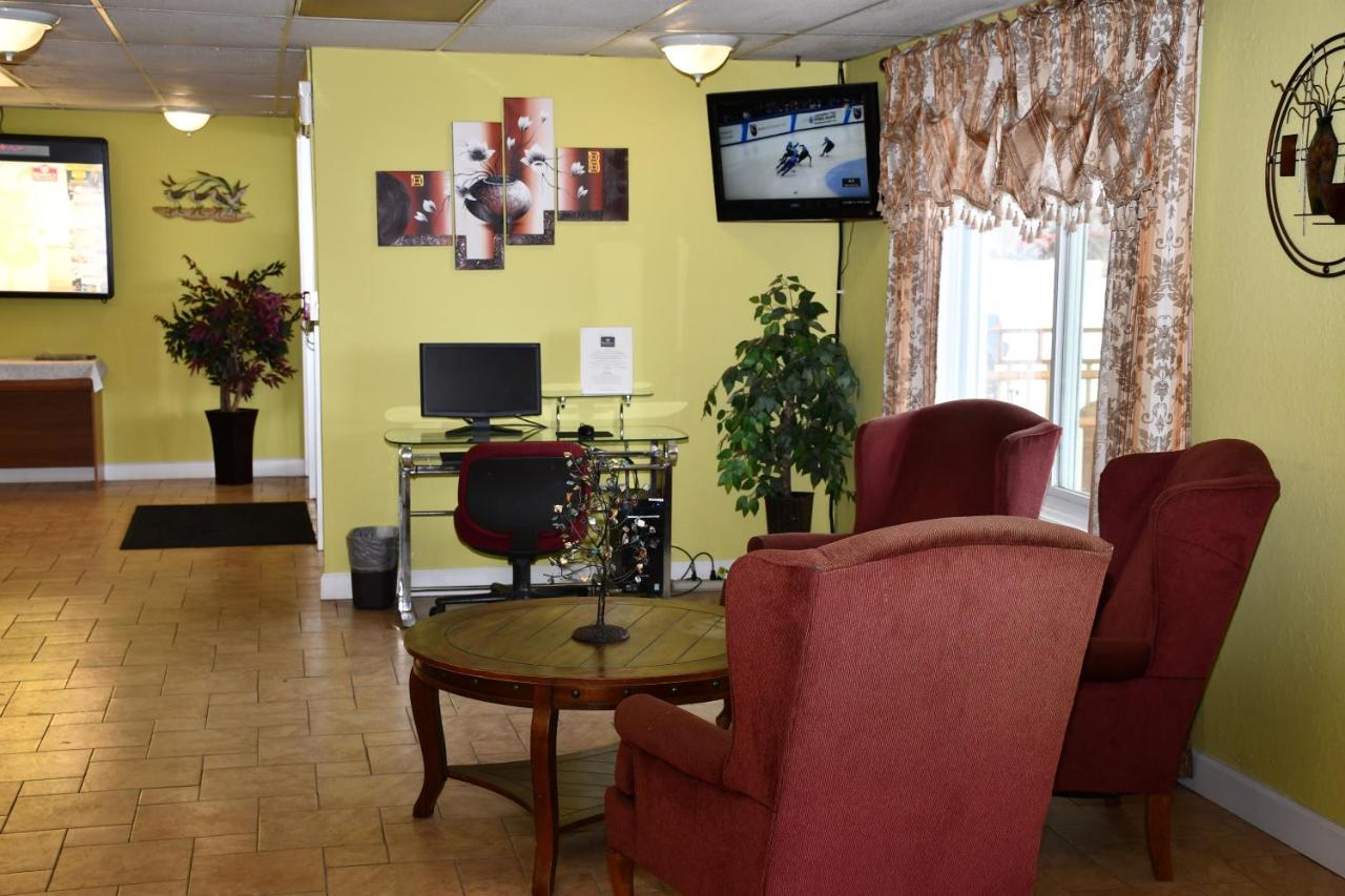 | Regency Inn & Suites Faribault