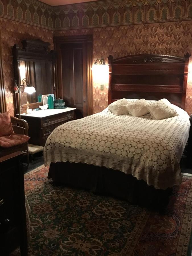 | Allen House Inn