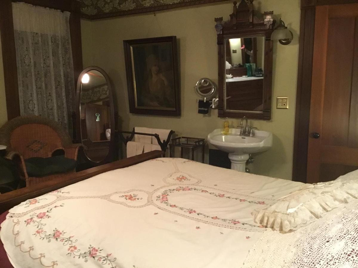 | Allen House Inn
