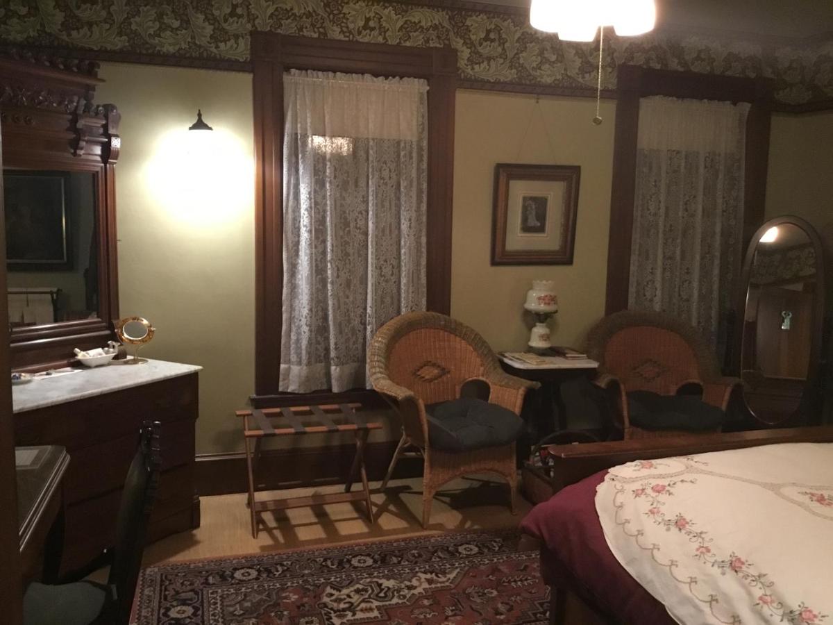| Allen House Inn