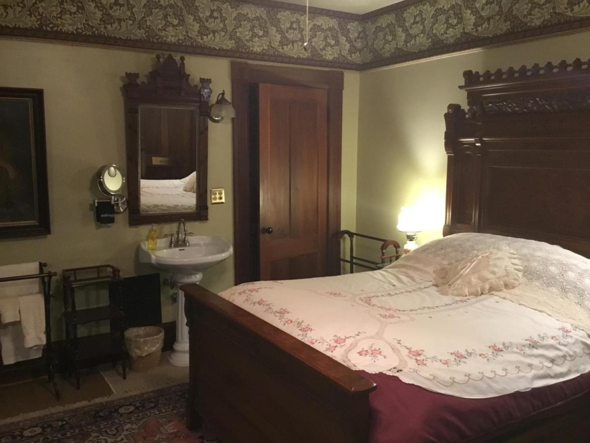 | Allen House Inn