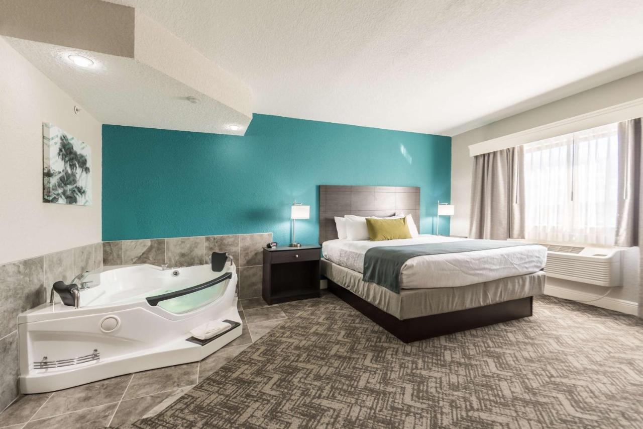 | Best Western Plus Sebastian Hotel & Suites
