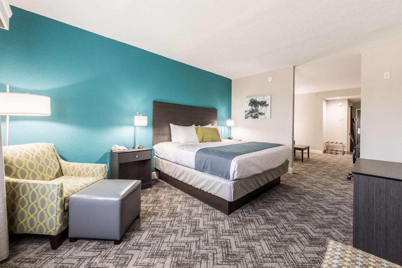 | Best Western Plus Sebastian Hotel & Suites