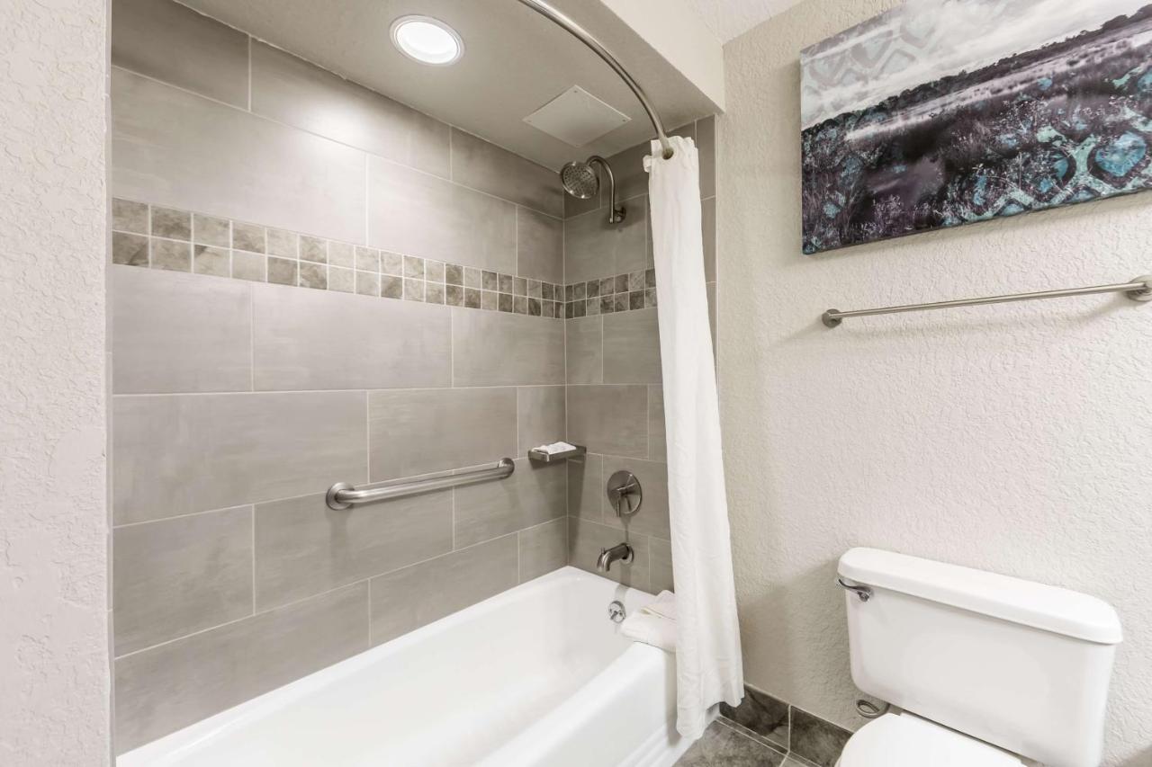 | Best Western Plus Sebastian Hotel & Suites
