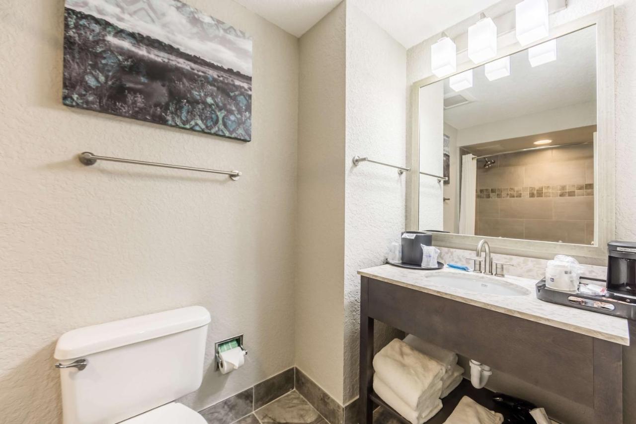 | Best Western Plus Sebastian Hotel & Suites